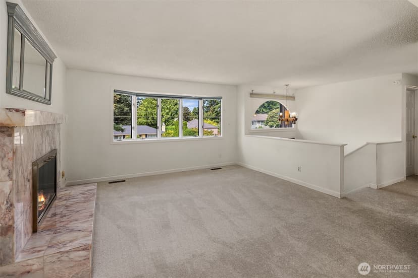 Property photo for 16252 13th Avenue SW, Burien photo 5