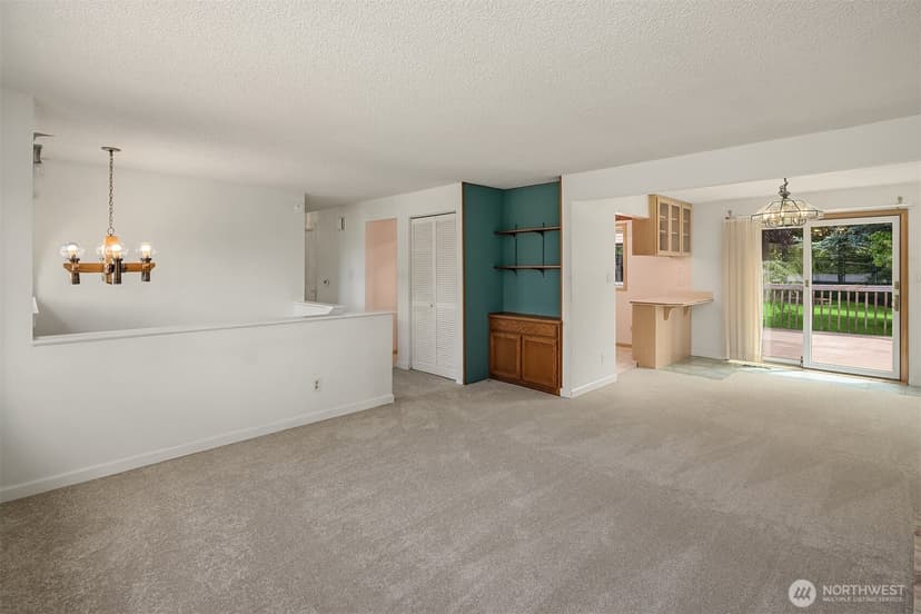 Property photo for 16252 13th Avenue SW, Burien photo 9