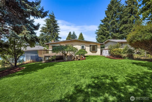 Property photo for 16252 13th Avenue SW, Burien photo 3