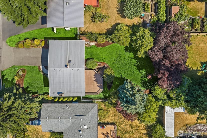 Property photo for 16252 13th Avenue SW, Burien photo 30