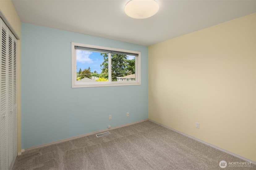 Property photo for 16252 13th Avenue SW, Burien photo 21