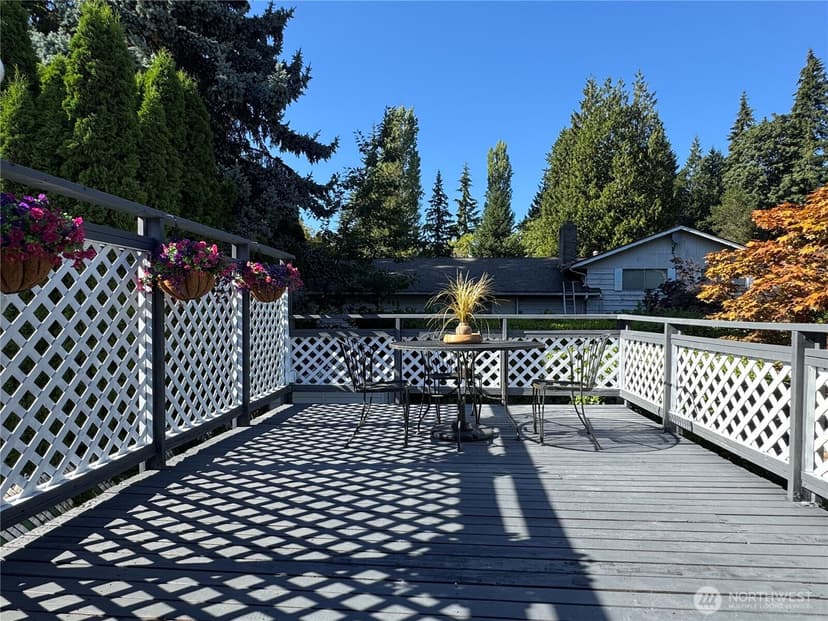 Property photo for 14820 NE 12th Street, Bellevue photo 30