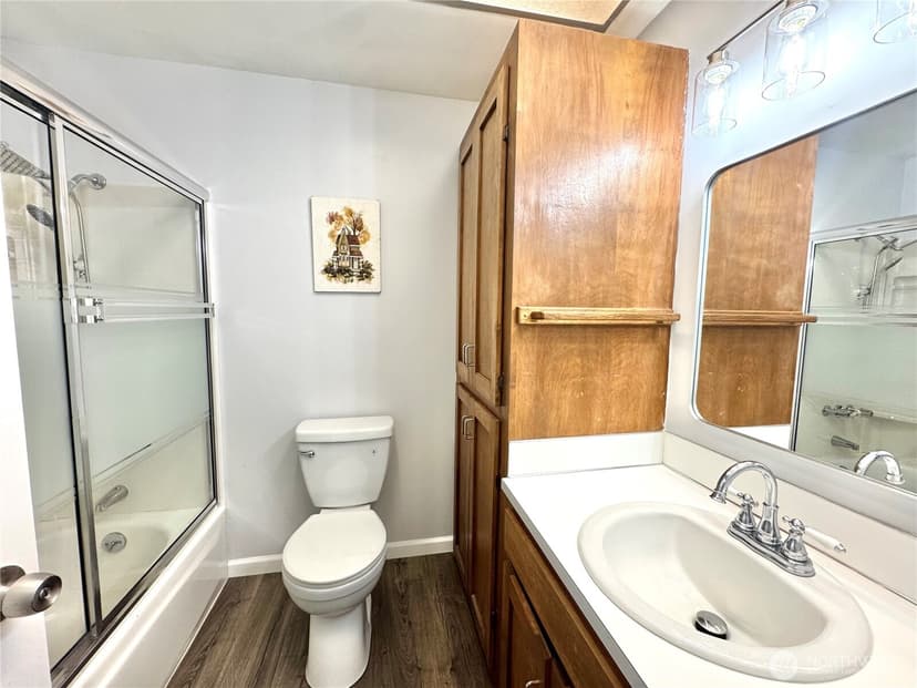 Property photo for 14820 NE 12th Street, Bellevue photo 19