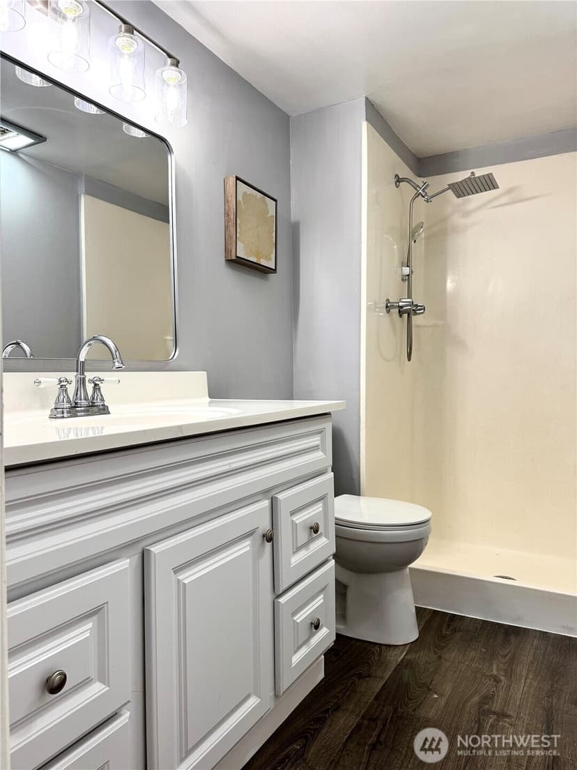 Property photo for 14820 NE 12th Street, Bellevue photo 27