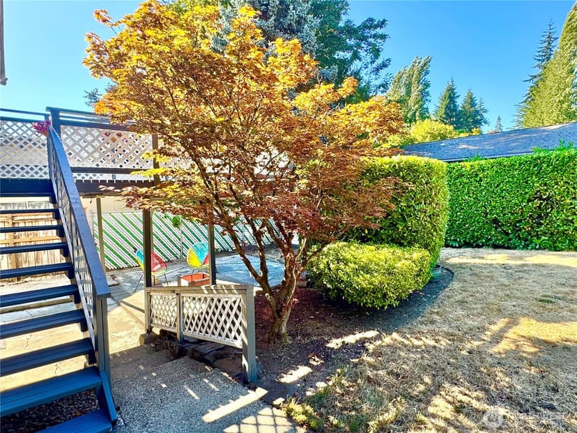 Property photo for 14820 NE 12th Street, Bellevue photo 32