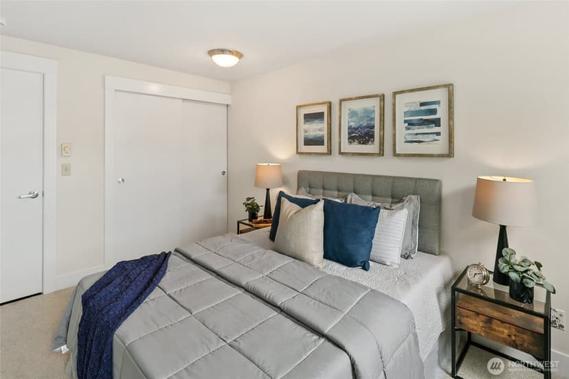 Property photo for 3401 Wallingford Avenue N #401, Seattle photo 14