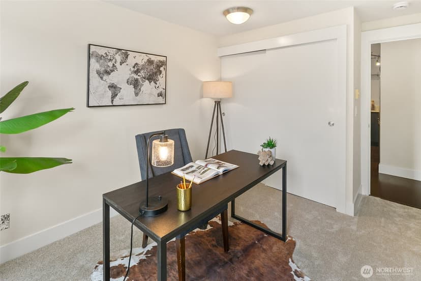 Property photo for 3401 Wallingford Avenue N #401, Seattle photo 17