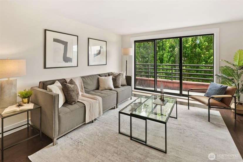Property photo for 3401 Wallingford Avenue N #401, Seattle photo 4