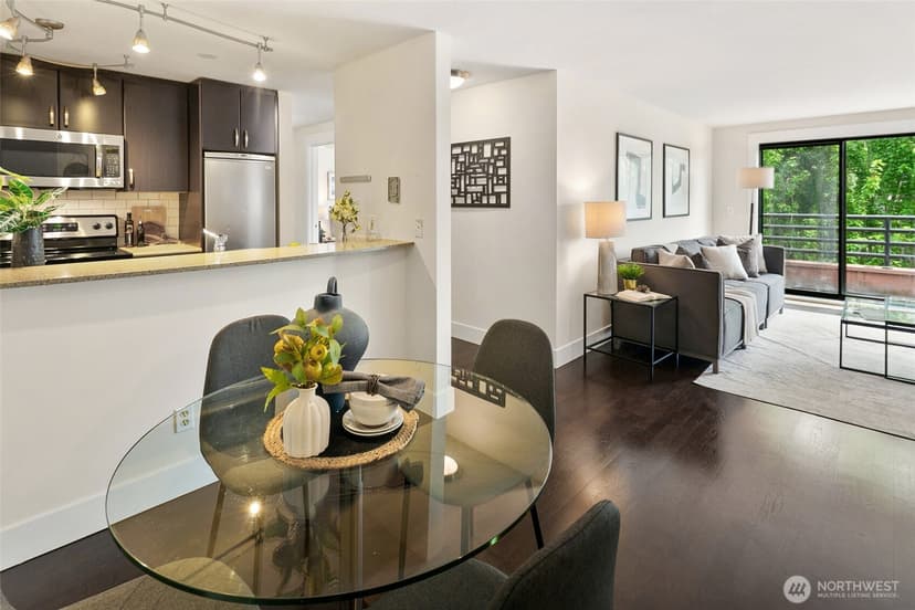 Property photo for 3401 Wallingford Avenue N #401, Seattle photo 9