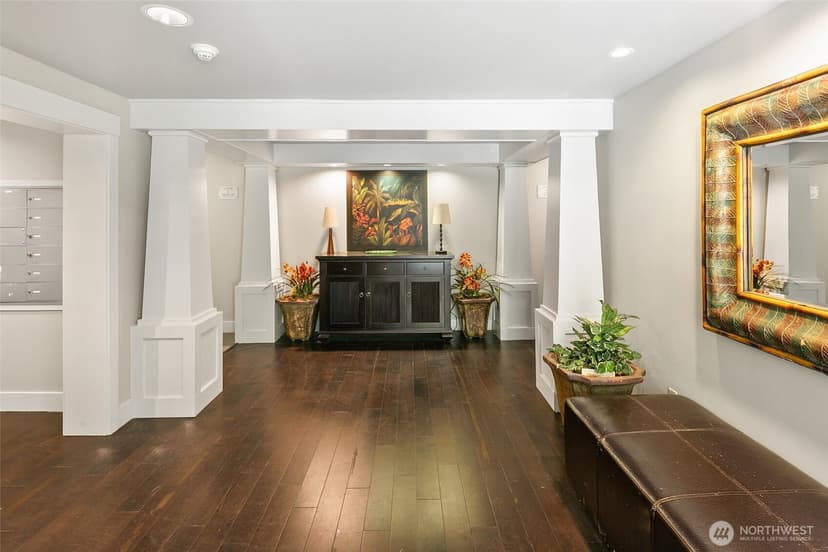 Property photo for 3401 Wallingford Avenue N #401, Seattle photo 21