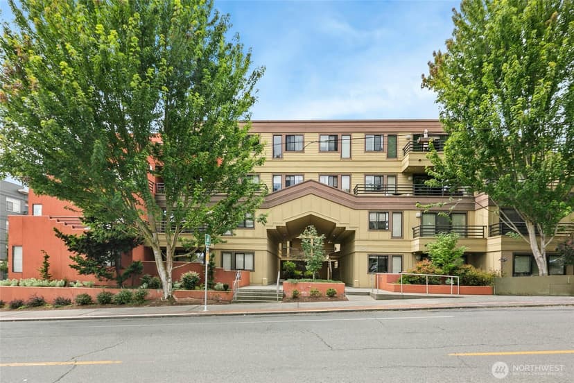 Property photo for 3401 Wallingford Avenue N #401, Seattle