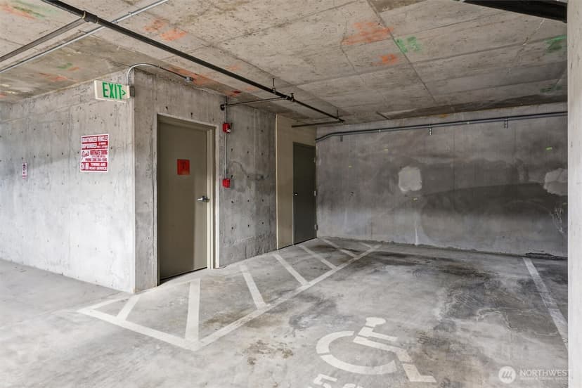 Property photo for 1026 NE 65th Street #519, Seattle photo 34