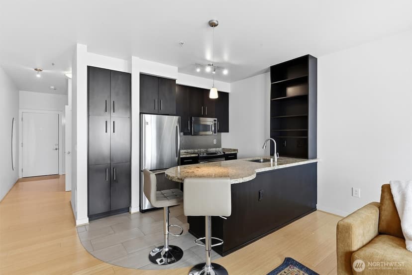 Property photo for 1026 NE 65th Street #519, Seattle photo 12