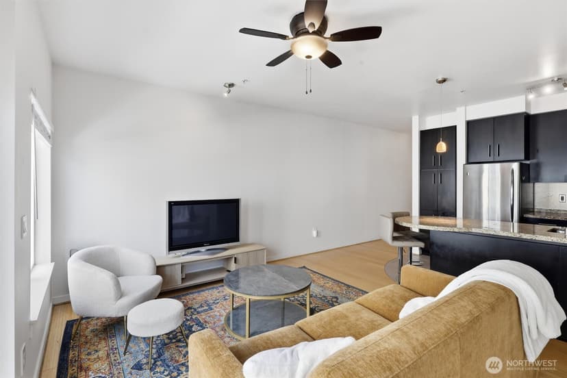 Property photo for 1026 NE 65th Street #519, Seattle photo 7
