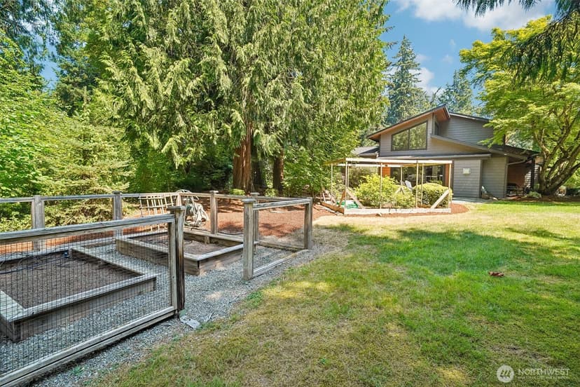 Property photo for 18448 SE 43rd Place, Issaquah photo 33