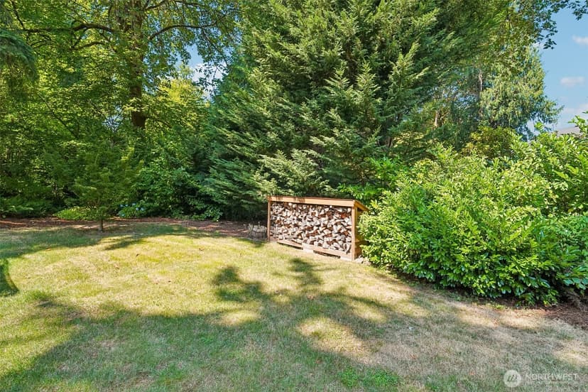Property photo for 18448 SE 43rd Place, Issaquah photo 31