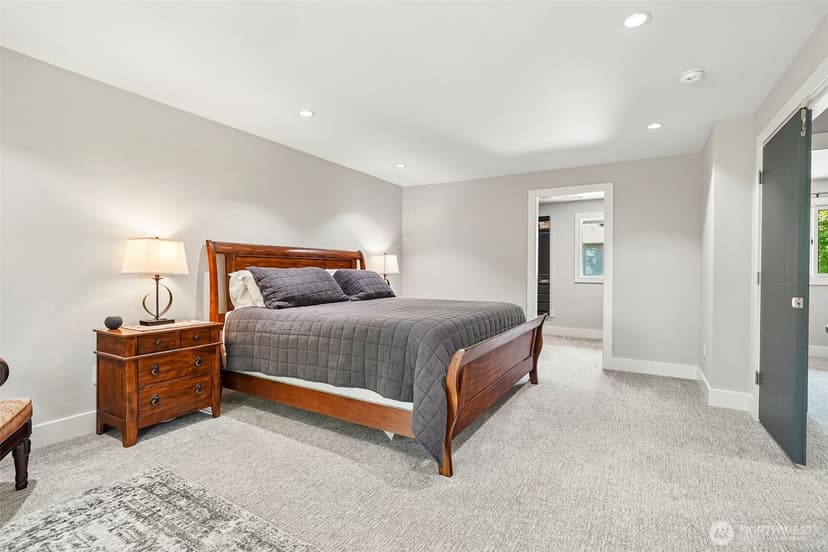Property photo for 18448 SE 43rd Place, Issaquah photo 18
