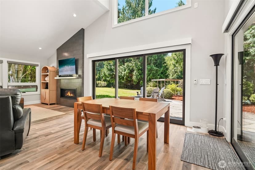 Property photo for 18448 SE 43rd Place, Issaquah photo 8
