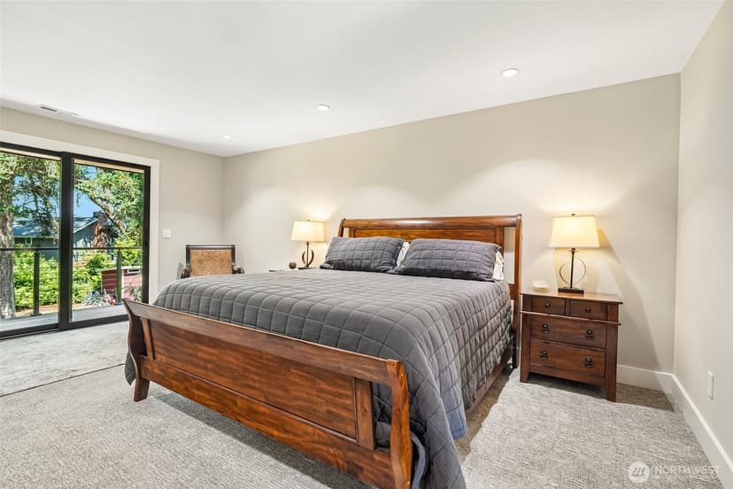 Property photo for 18448 SE 43rd Place, Issaquah photo 16