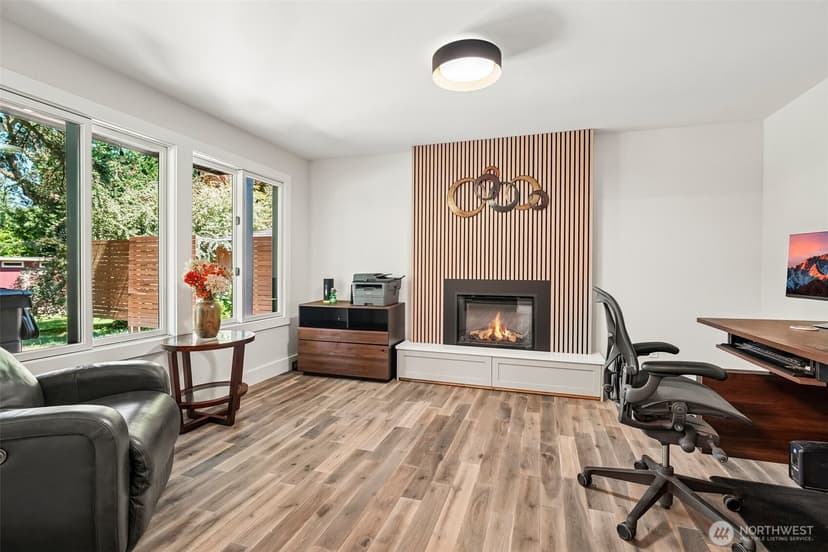 Property photo for 18448 SE 43rd Place, Issaquah photo 15