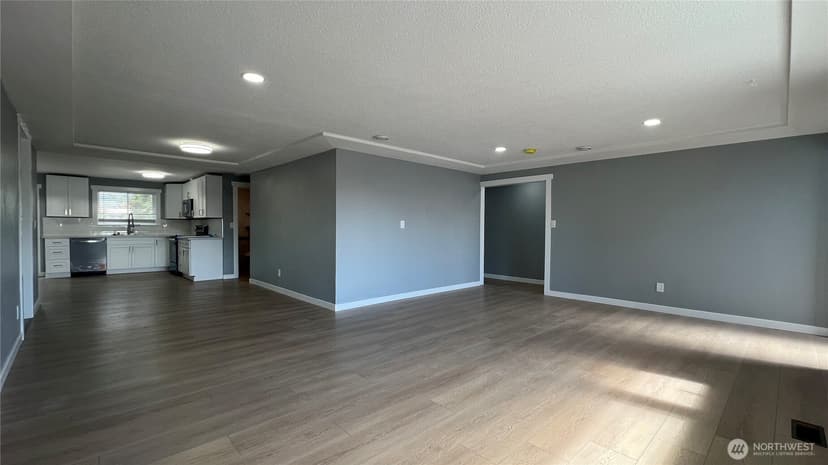 Property photo for 7643 S Ainsworth Avenue, Tacoma photo 5