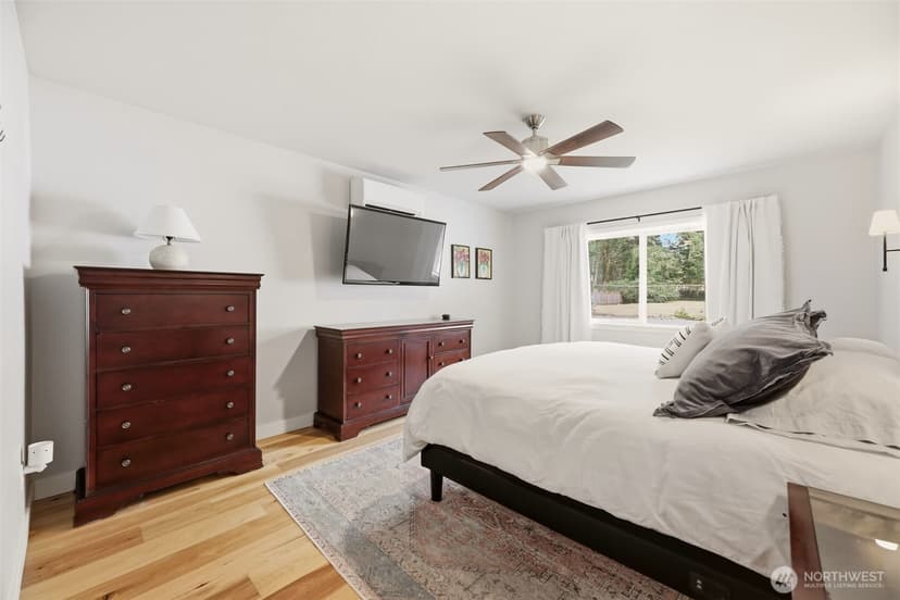 Property photo for 13112 5th Avenue E, Tacoma photo 18