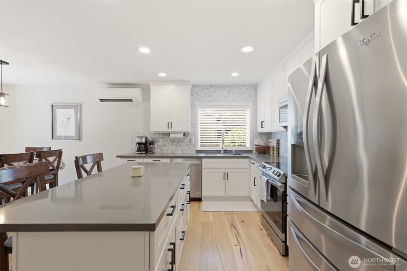 Property photo for 13112 5th Avenue E, Tacoma photo 11
