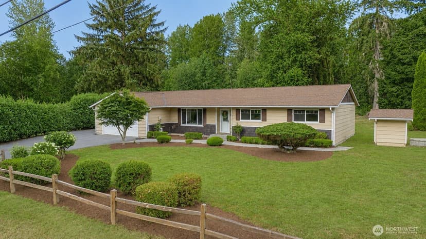 Property photo for 18815 176th Avenue NE, Woodinville photo 3
