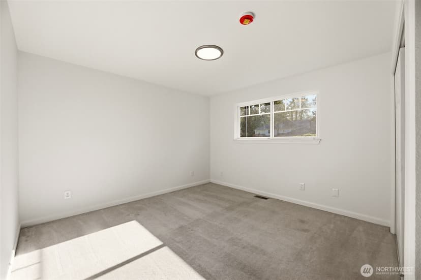 Property photo for 18815 176th Avenue NE, Woodinville photo 19