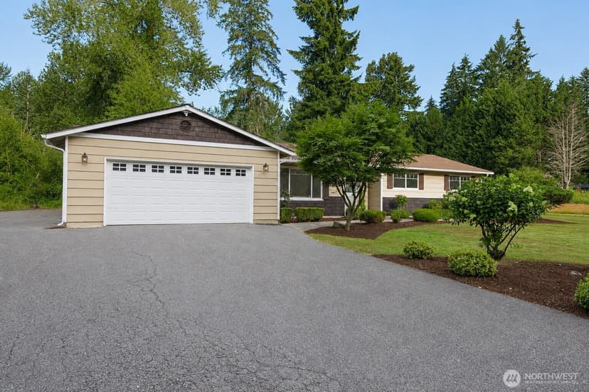 Property photo for 18815 176th Avenue NE, Woodinville photo 4
