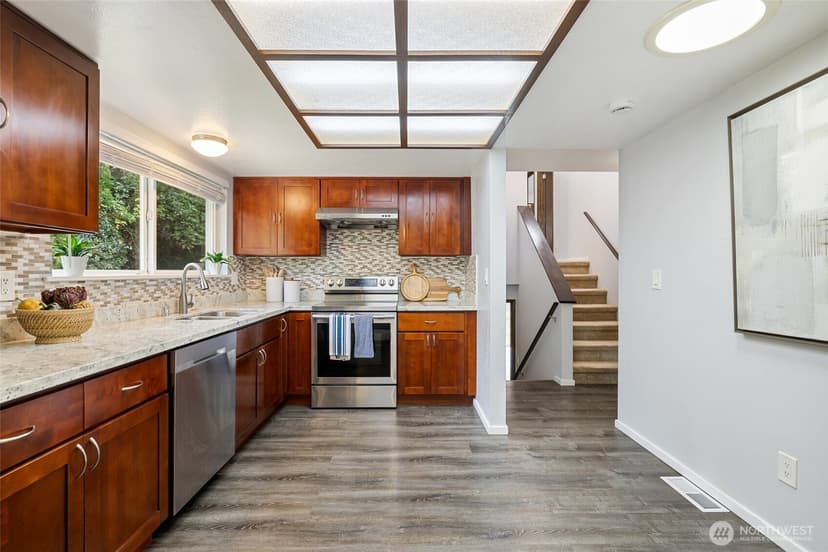 Property photo for 6155 S 125th Street, Seattle photo 6