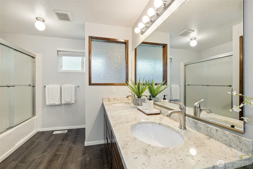 Property photo for 6155 S 125th Street, Seattle photo 16