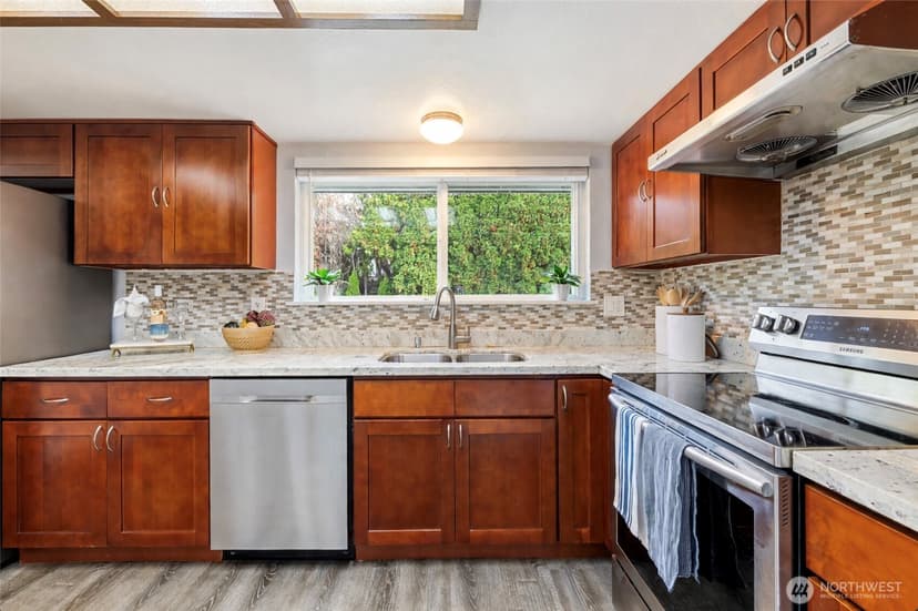 Property photo for 6155 S 125th Street, Seattle photo 7