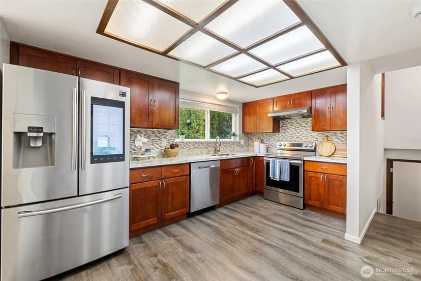Property photo for 6155 S 125th Street, Seattle photo 8