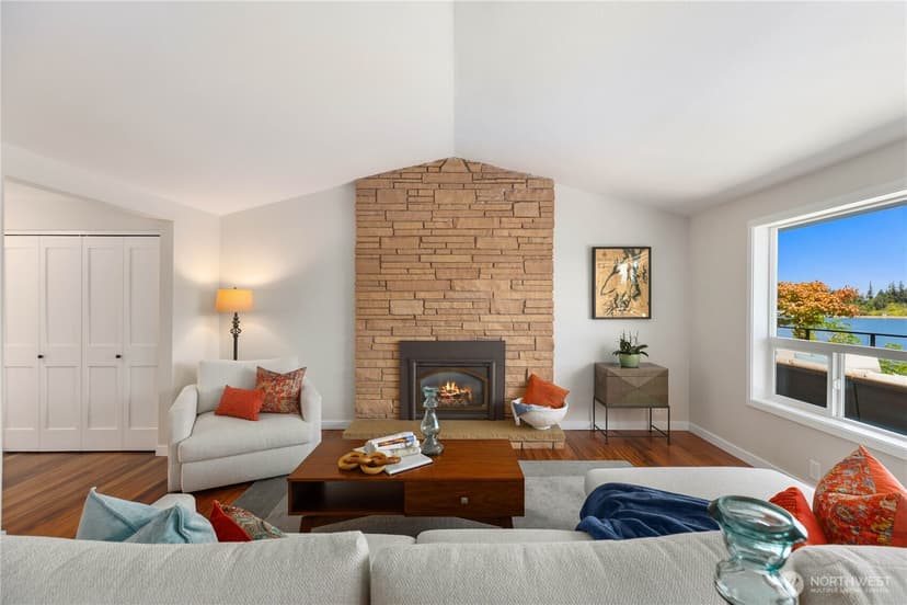 Property photo for 2527 211th Avenue E, Lake Tapps photo 9