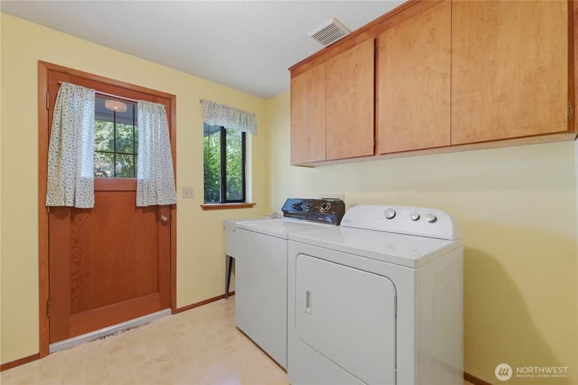 Property photo for 207 E 84th Street, Tacoma photo 18