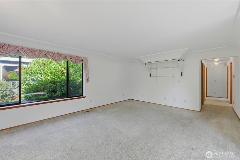 Property photo for 207 E 84th Street, Tacoma photo 16