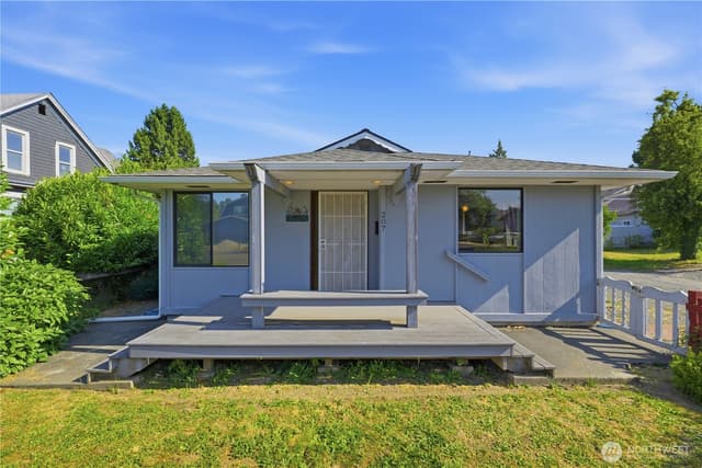 Property photo for 207 E 84th Street, Tacoma