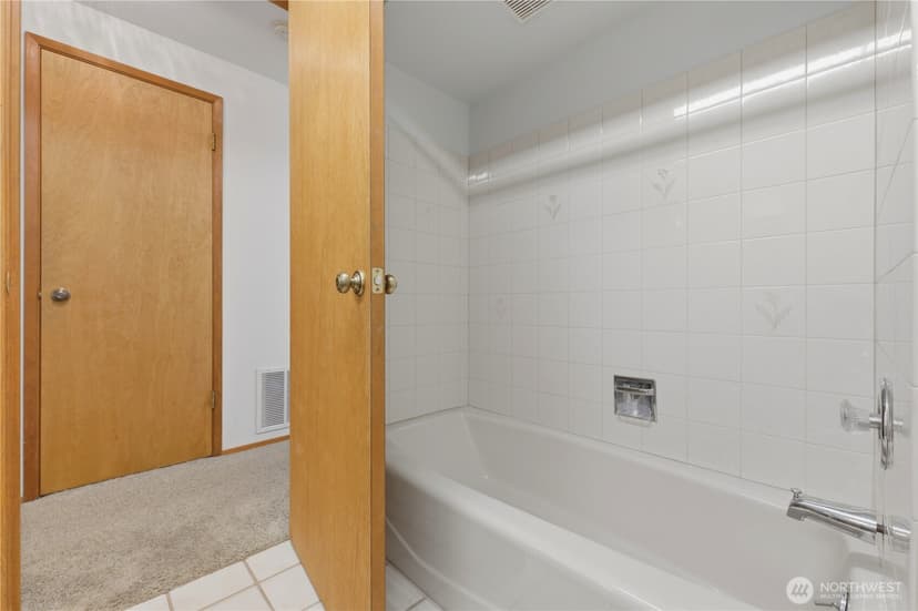 Property photo for 207 E 84th Street, Tacoma photo 20