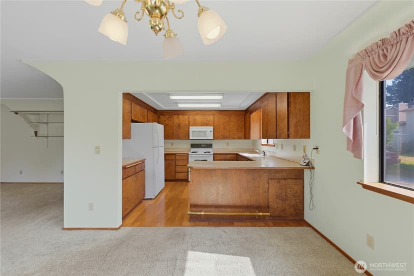 Property photo for 207 E 84th Street, Tacoma photo 9