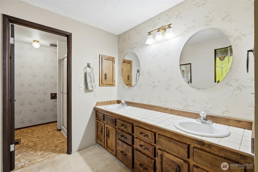 Property photo for 8530 Frederick Place, Edmonds photo 24