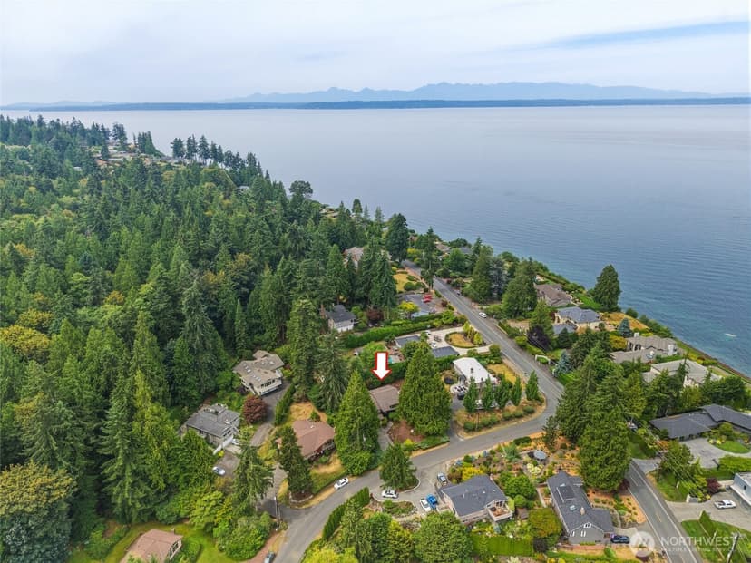 Property photo for 8530 Frederick Place, Edmonds photo 2