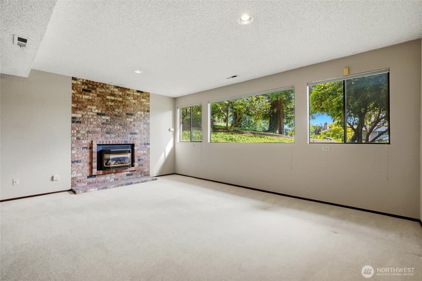 Property photo for 8530 Frederick Place, Edmonds photo 33