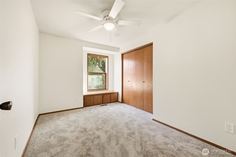 Property photo for 15931 22nd Avenue SW, Burien photo 22