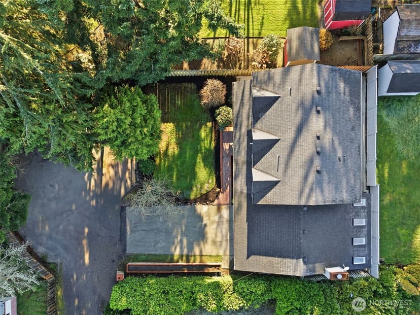 Property photo for 15931 22nd Avenue SW, Burien photo 34