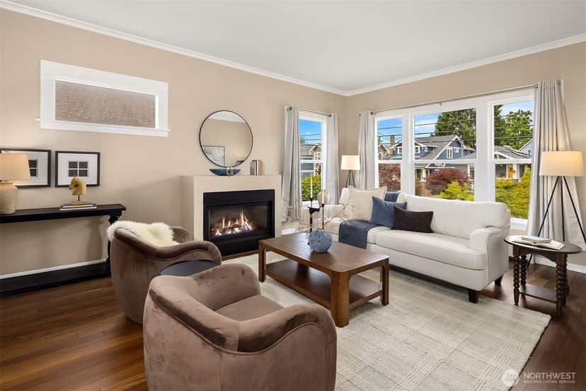 Property photo for 127 NE 56th Street, Seattle photo 3
