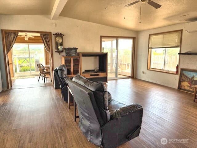 Property photo for 535 Canal Drive NE, Ocean Shores photo 9