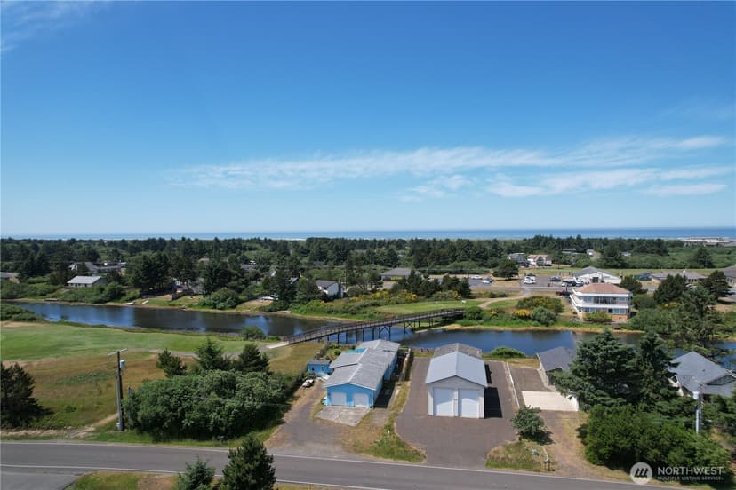 Property photo for 535 Canal Drive NE, Ocean Shores photo 19