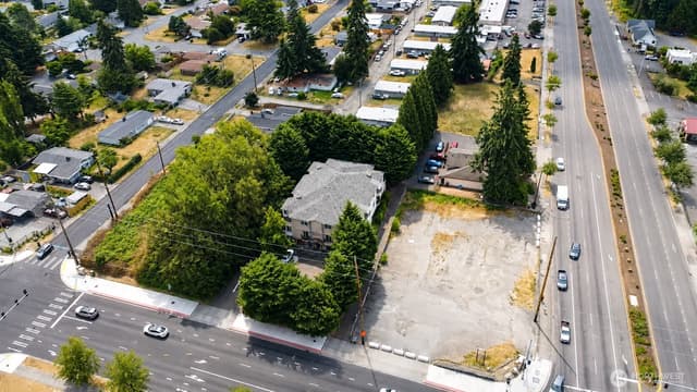 Property photo for 1645 288th Street #207, Federal Way photo 2