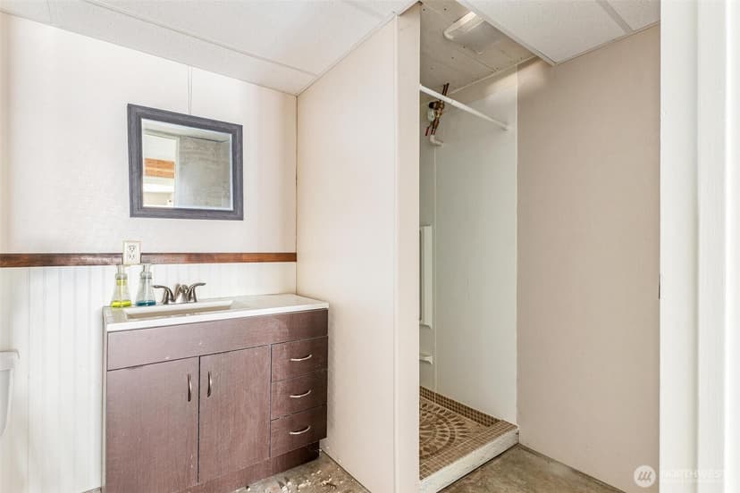Property photo for 4512 Layman Ter NE, Tacoma photo 34